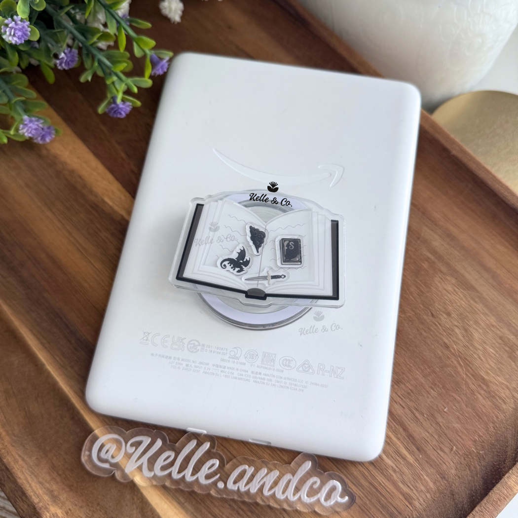 Fantasy book Shaker MagSafe Kindle Grip | Kindle case grip: MagSafe
